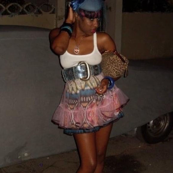 MEET YOUR POSHER! - Picture 11 of 12